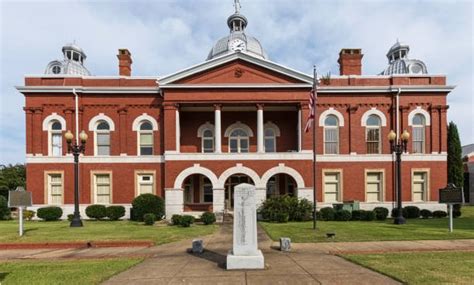 Lafayette Alabama Stock Photos Pictures And Royalty Free Images Istock