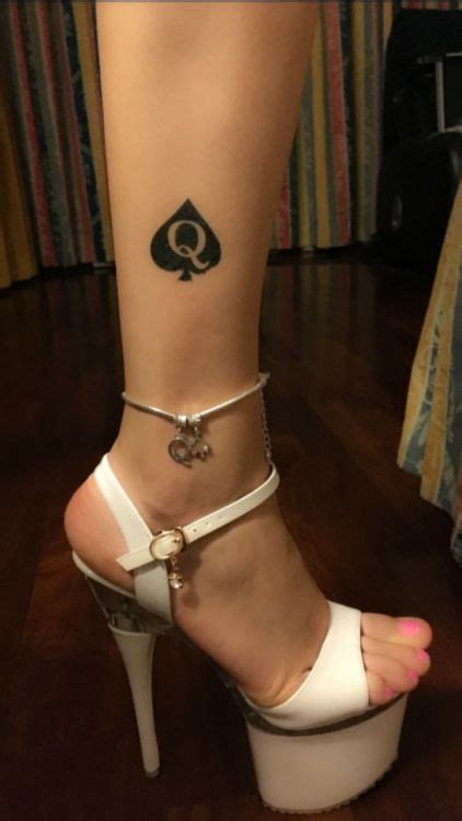 7 Qos Ideas Queen Of Spades Queen Of Spades Tattoo Spade Tattoo