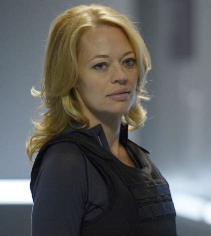 Jeri Ryan Dishes On Her Mysterious New Role On Syfy S Helix