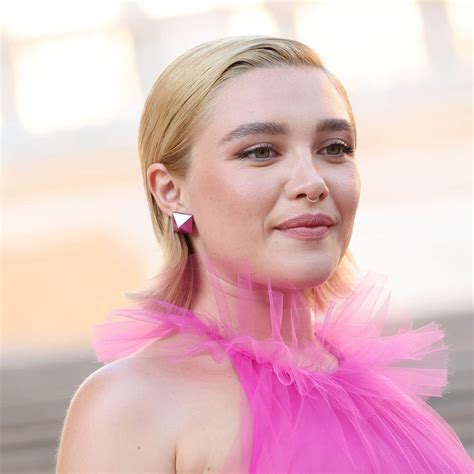 Florence Pugh Defiantly Challenges Body Shamers Why Are You So Scared Of Breasts Popsugar