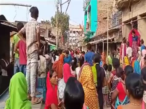 Bihar बेगूसराय में मूर्ति विसर्जन के दौरान पथराव से दो पक्षों के बीच