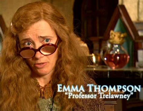 The legendary english thespian made her somewhat controversial comments after picking up the richard harris award for. Image - Emma Thompson (Professor Trelawney) HP5 screenshot ...