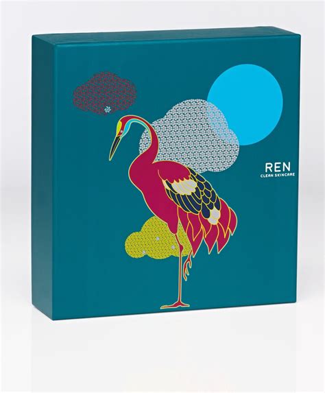 Also, if you are an amazon prime member, you can still get all your goodies shipped for free before christmas! REN Skincare - Christmas Gift Packaging 2014 (With images ...