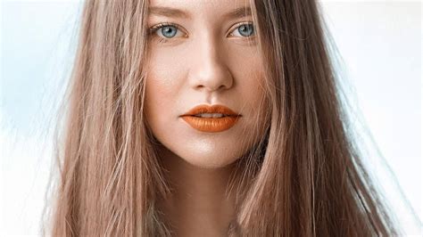 The Best Orange Lipstick For Every Skin Tone Loréal Paris