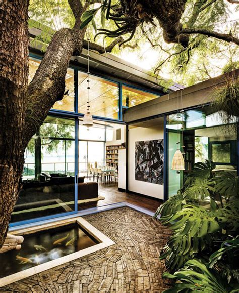 This road was given the name greenwood avenue, named for the city in mississippi. 20 Beautiful Indoor Courtyard Gardens | Home Design And ...