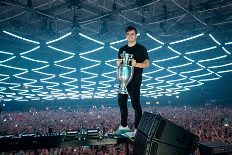 I'm in a mood i'm still tasting you pacing 'round for days crave you back with me pretend i'll be go. 'The Martin Garrix Show' season finale: Garrix announced as official EUFA EURO 2020 Music Artist ...