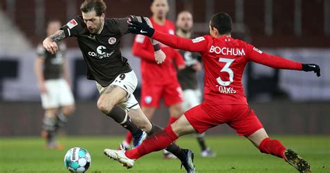 Bundesliga, the second tier of german football. Sieg bei St. Pauli: VfL Bochum bleibt Spitzenreiter HSV ...