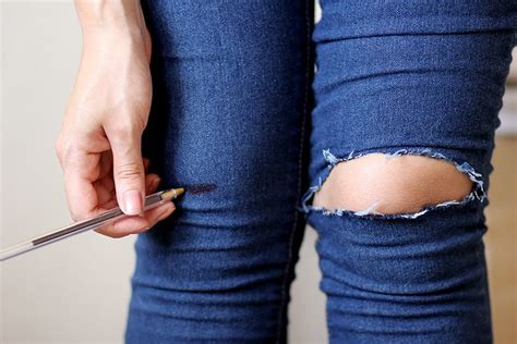 Nov 18, 2020 · generally, most people only rip around the knees of jeans, though you can rip anywhere around the leg of the pants. DIY tutorial: Busted Ripped Knee jeans | Ripped knee jeans ...