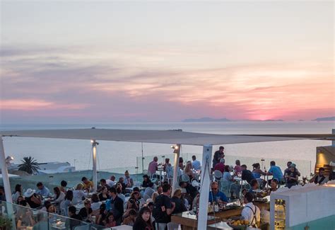 Sunset Bar - Oia Gefsis