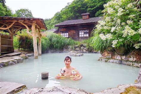 日本一有名な秘湯！秋田・乳頭温泉郷「鶴の湯」混浴露天風呂 めっちゃおもろい温泉ぷらす
