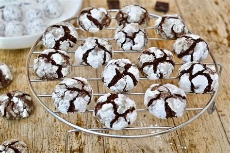 Chocolate Crinkle Cookies With Roasted Hazelnuts Tin And Thyme