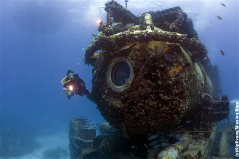 Aquarius Reef Base Bajo El Mar Submarino Cayos De Florida