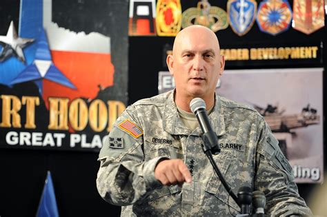 Army Chief Talks Warfighter Future Force During Fort Hood Visit