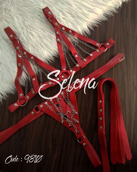 ست سه تیکه فانتزی زنانه چرم زنجیردار Selena 9810 دو سایز ۳۸۴۲ و ۴۴ ۴۸ دو رنگ مشکی قرمز بوتیک