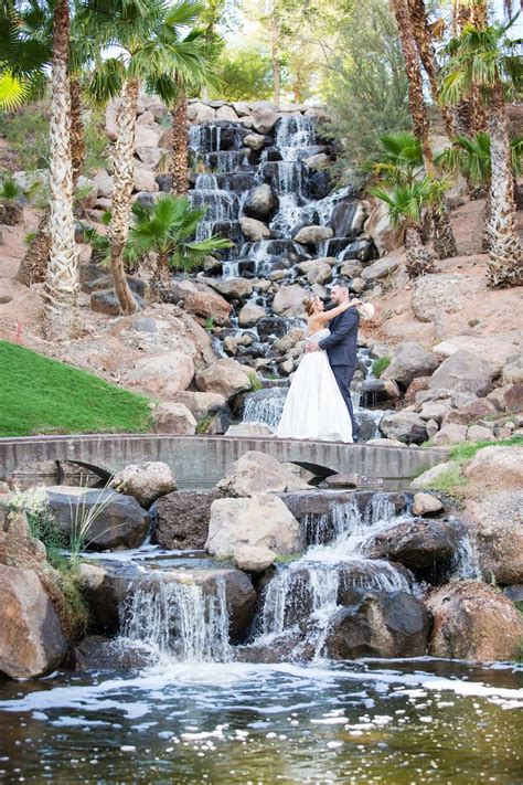 Reflection Bay Lake Las Vegas Weddings Get Prices For Wedding Venues