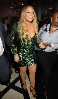 Mariah Carey Songs Have Nothing On Singer S Braless Boob Flashing