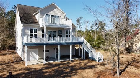 Waterfront Home In Coastal North Carolina