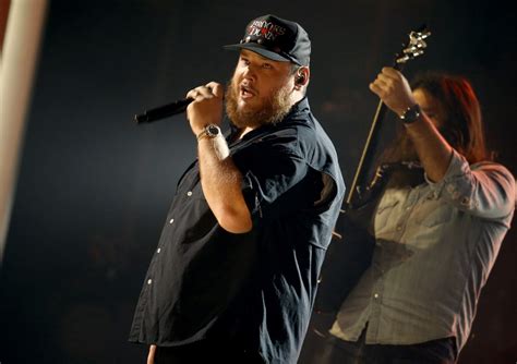 Luke Combs Fans React To The Country Singers New Album Your Best