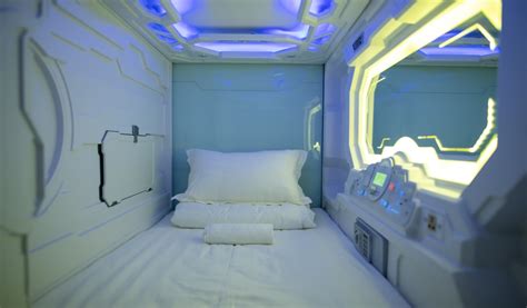 How Much Does A Capsule Hotel Cost In Japan Robert Martin Kapsels