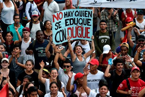 Lea aquí todas las noticias sobre ivan duque 2018: Colombianos se movilizan contra el nefasto Gobierno de ...