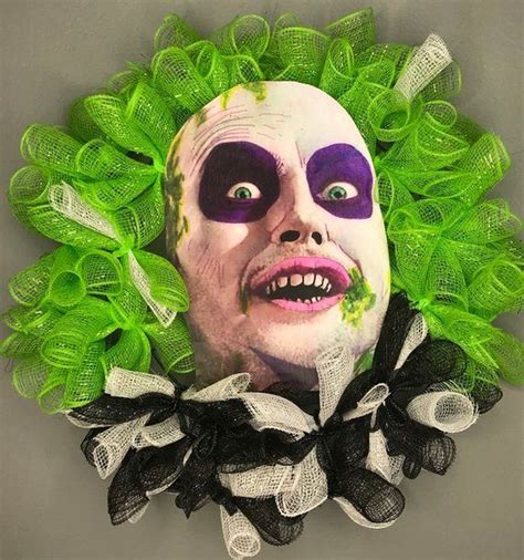 47 Spooky Halloween Wreath Ideas To Scared Your Guests Scary