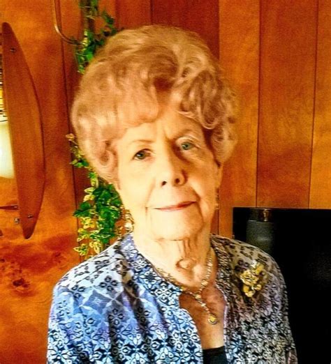 Obituary For Margaret Peg Collett Emrick Mcentire Weaver Funeral Home Inc
