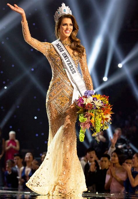 Also for people who love modelling part!! Miss Universe 2017 Crowned, Miss India Loses | JFW Just ...
