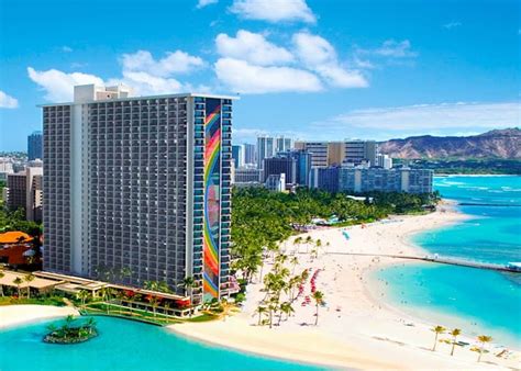 Rainbow Tower Hilton Hawaiian Village Waikiki Beach Hotels Honolulu