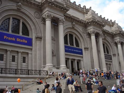 Things to do near the metropolitan museum of art. Metropolitan Museum of Art in New York, USA - Tourist Destinations