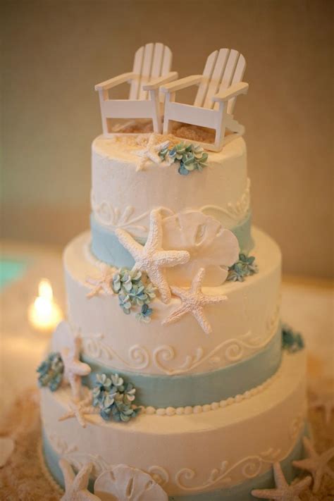Beach theme wedding cakes are beautiful but they can be expensive, instead of spending a fortune you can easily recreate the look yourself. Fancy beach wedding cake with starfish and cute beach ...