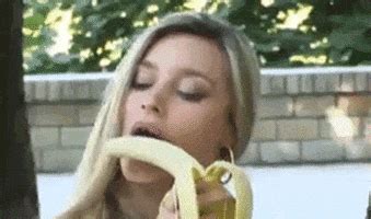 Chocolate Banana Pie GIFs Find Share On GIPHY