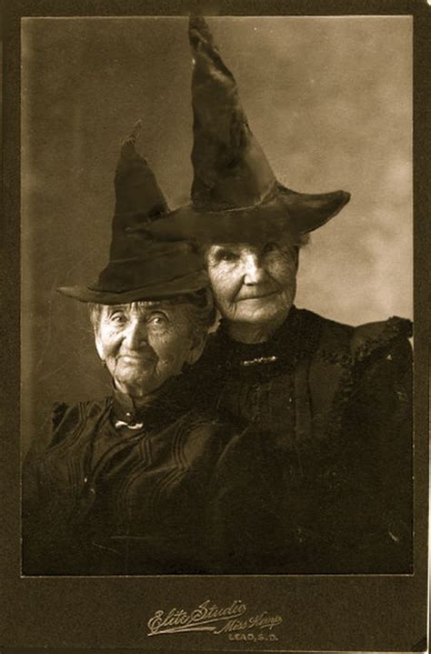Wise Ones Vintage Witch Vintage Halloween Photos Creepy Photos