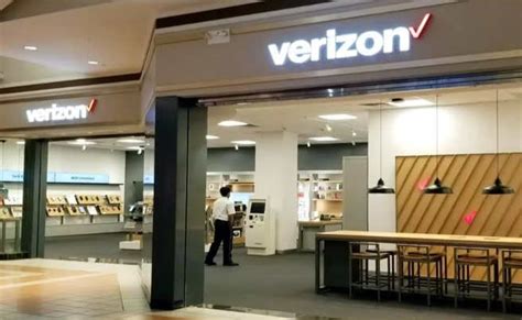 What Time Does Verizon Open Or Close Store Timings Hours