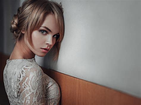 Anastasiya Scheglova Russian Blonde Model Girl Wallpaper 004 1280x960