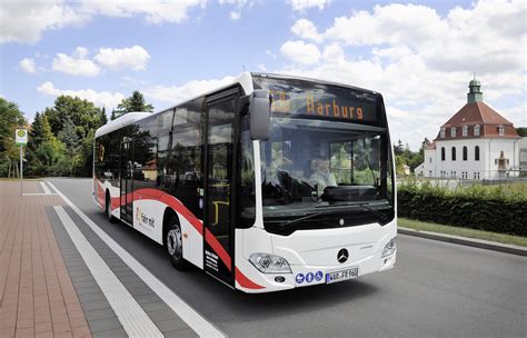 55 neue Busse für Ostwestfalen Daimler Truck