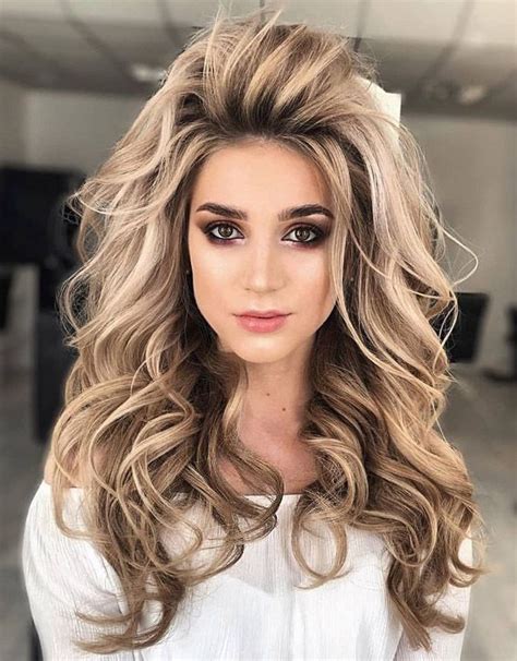 2,486,169 likes · 625 talking about this. Latest Hairstyle Trends & Looks for 2019 | Stylezco