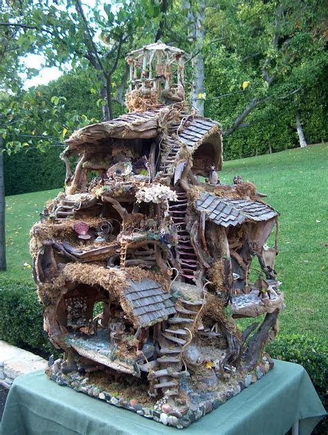 Amazing Detail In This Fairy Doll House Fairy Tree Houses Fairy