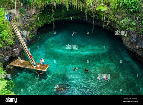 To Sua Ocean Trench In Upolo Samoa South Pacific Stock Photo Alamy