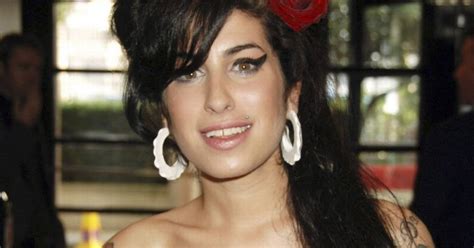 amy winehouse s ex female lover claims singer s was deeply troubled over sexuality