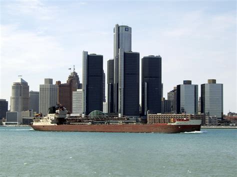 File:DetroitRiverlaker.jpg - Wikipedia