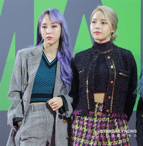 Moonbyul 문별 On Twitter Remember When Mamamoo Used To Dress Like College Lesbians