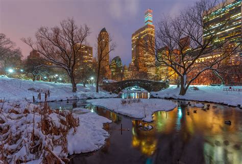 26 Central Park In The Snow At Night Wallpapers Wallpapersafari