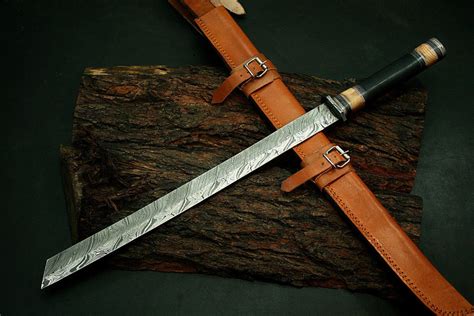 Awesome Handmade 300 Inches Damascus Steel Hunting Machetesword Nb