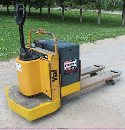 Buying an electric pallet truck is the evolution of the manual pallet truck reducing strain and pain for the user by. Yale electric pallet jack in Lawrence, KS | Item H2506 ...