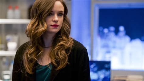 1920x1080 Danielle Panabaker As Caitlin In The Flash Laptop Full Hd 1080p Hd 4k Wallpapers