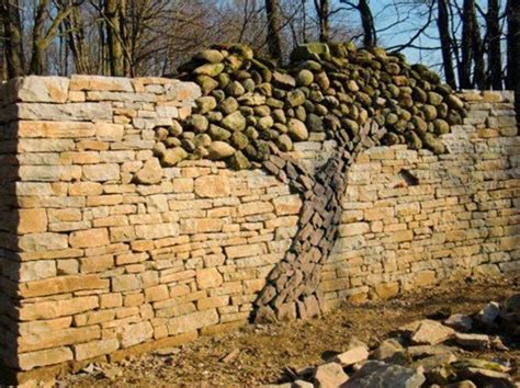 Natural Stacked Stone Wall Ideas ~ Arts And Crafts Ideas Projects