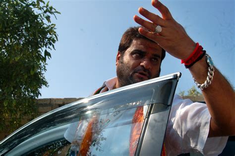 Kiedy i gdzie urodziła się ajay jadeja? Gujarat: In Godmother's den, her son roars like a tiger ...