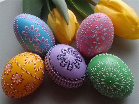 Pin By Kenda Davis 3 Peat On Painted Eggs Easter Eggs Easter Egg