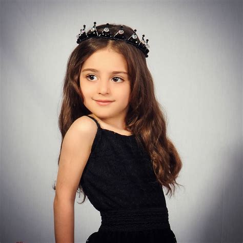 Mahdis Mohammadi เด็กหญิงสวยที่สุดในโลก เริ่มโตเป็นสาวแล้ว