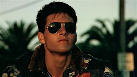 Sunglasses Ray Ban Aviator Of Maverick Tom Cruise In Top Gun Spotern